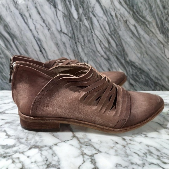 Free People “Lost Valley” Leather Ankle Boot Distressed Straps in Grayish Tan 40 - Picture 8 of 16